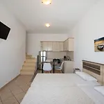 Apartman Sunset 7.59 *