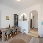 Apartman Sunset 7.59 *